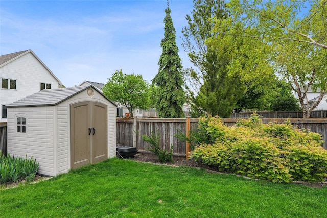 9905 Mcwilliams Dr, Johnston, IA 50131 - view of yard