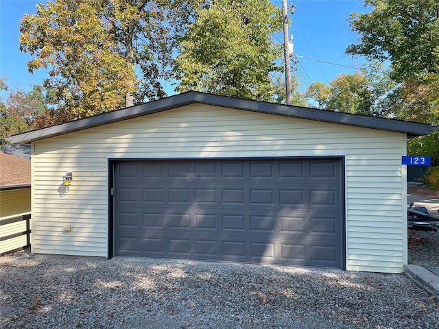 view of detached garage