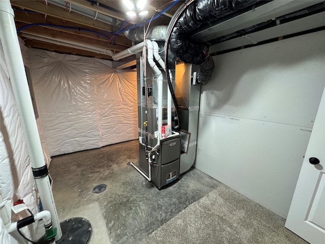 1533 Walker St, Des Moines, IA 50316 - unfinished basement with heating unit