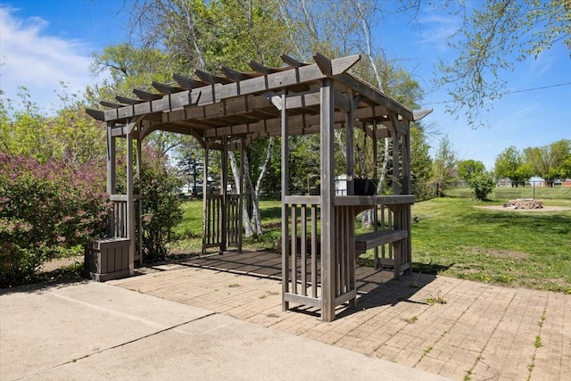 515 Kingman Blvd, Madrid, IA 50156 - view of home's community with a pergola