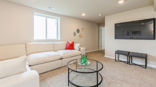 5520 NE Sienna Dr, Ankeny, IA 50021 - carpeted living room featuring recessed lighting
