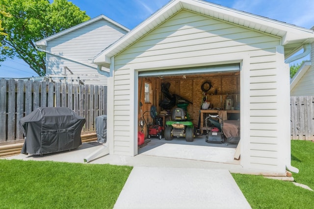 1249 NW 108th Cir, Clive, IA 50325 - view of outdoor structure featuring an outbuilding