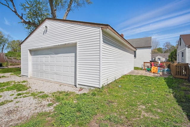 2057 Maple St, Des Moines, IA 50317 - view of detached garage