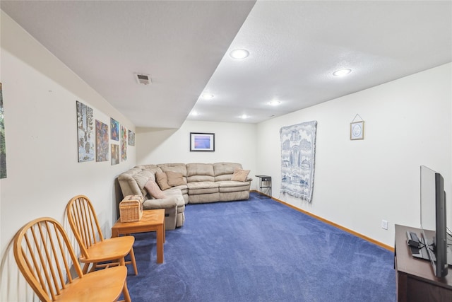 4727 80th Pl, Urbandale, IA 50322 - carpeted living room with recessed lighting