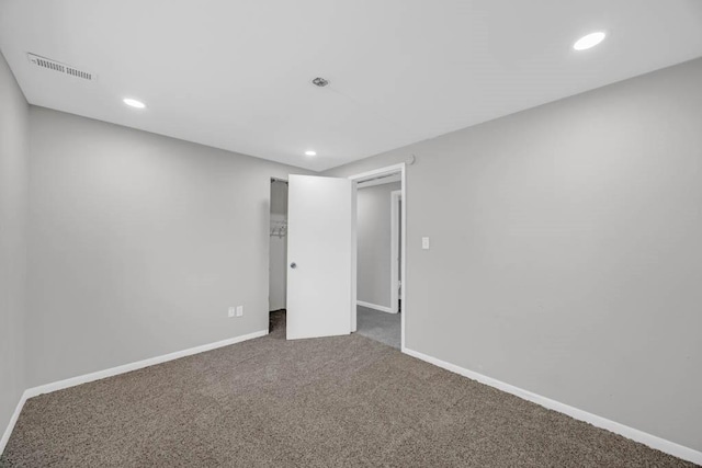 518 Maxwelton Dr, Des Moines, IA 50315 - unfurnished bedroom with carpet, recessed lighting, baseboards, and a closet