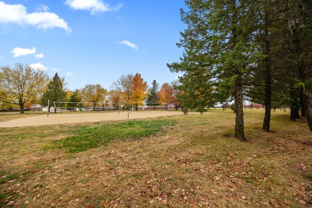 1634 Prairie Cir, Altoona, IA 50009 - view of grassy yard with volleyball court