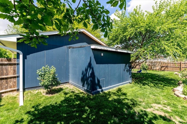 view of outbuilding featuring an outbuilding