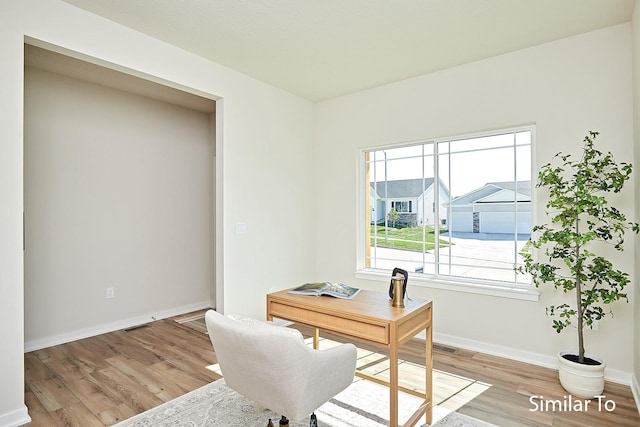 16508 Ironwood Ln, Urbandale, IA 50323 - photo 3