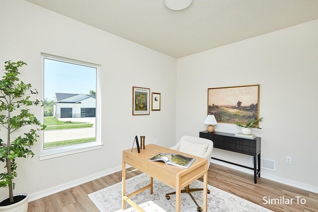 16508 Ironwood Ln, Urbandale, IA 50323 - photo 4