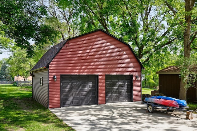 view of detached garage