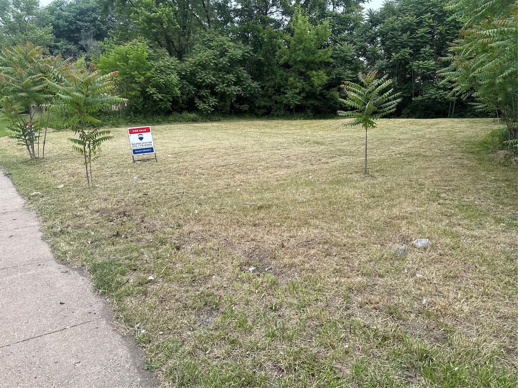 2415 Hickman Rd, Des Moines, IA 50310