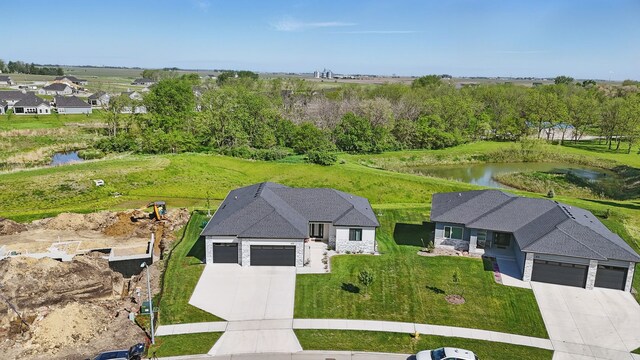 425 NW Woodmoor Dr, Waukee, IA 50263 - aerial view of property's location with a large body of water