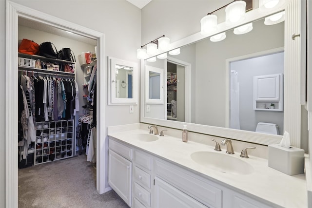 4400 Ep True Pkwy Unit 51, West Des Moines, IA 50265 - full bath with a spacious closet and double vanity