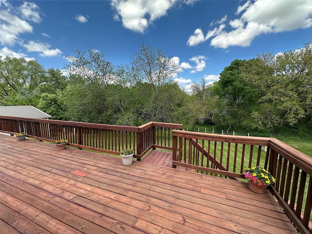 711 E Madison St, Winterset, IA 50273 - view of wooden terrace
