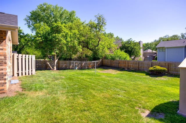 1667 NW 93rd Ct, Clive, IA 50325 - view of yard