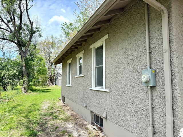 2036 Capitol Ave, Des Moines, IA 50317 - view of property exterior with stucco siding