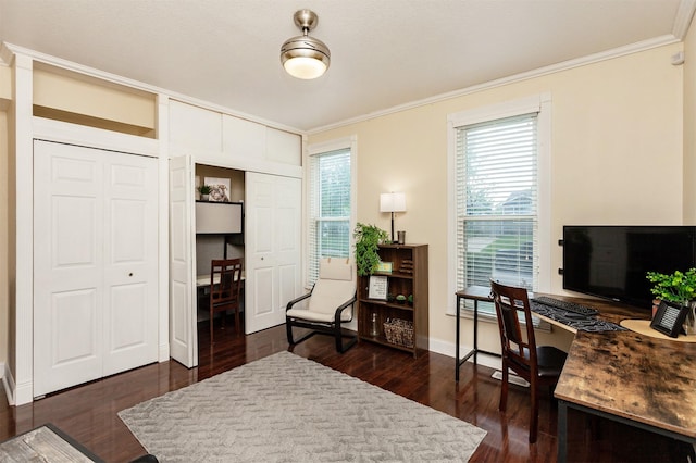 1807 11th St, Des Moines, IA 50314 - office area featuring crown molding, dark wood finished floors, and baseboards