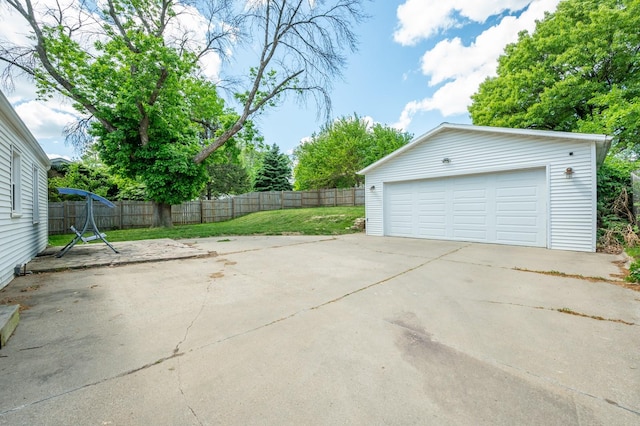 view of detached garage