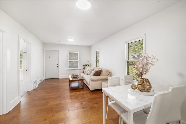 3121 Mahaska Ave, Des Moines, IA 50317 - photo 1