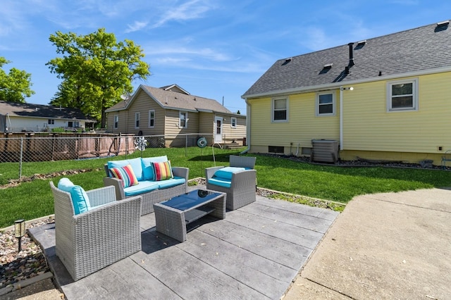 2322 E 39th St, Des Moines, IA 50317 - view of patio featuring an outdoor living space