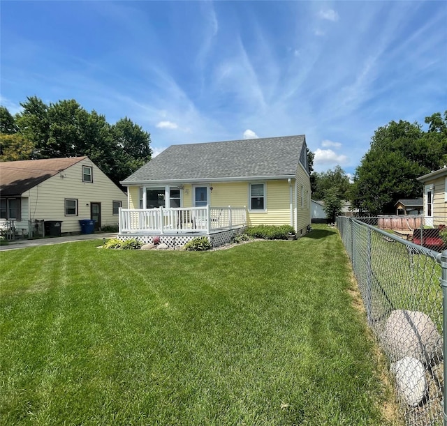 2322 E 39th St, Des Moines, IA 50317 - back of house with roof with shingles