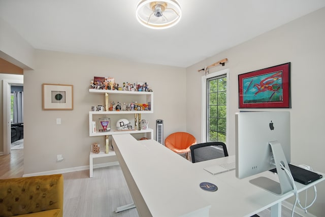 1919 Arlington Ave, Des Moines, IA 50314 - office area with baseboards