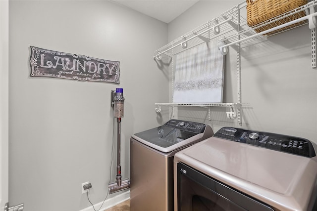 913 SE Trail Ridge Rd, Grimes, IA 50111 - laundry area featuring separate washer and dryer
