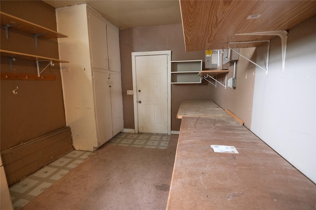 101 E Cronkhite St, Knoxville, IA 50138 - spacious closet with light floors