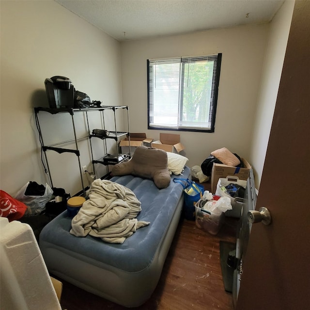 1850 King Ave, Des Moines, IA 50320 - bedroom featuring wood finished floors