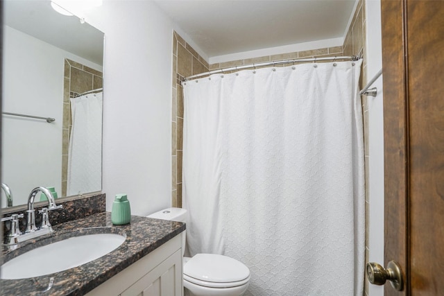 406 NW Kimberly Ln, Ankeny, IA 50023 - bathroom with toilet, vanity, and a shower with curtain