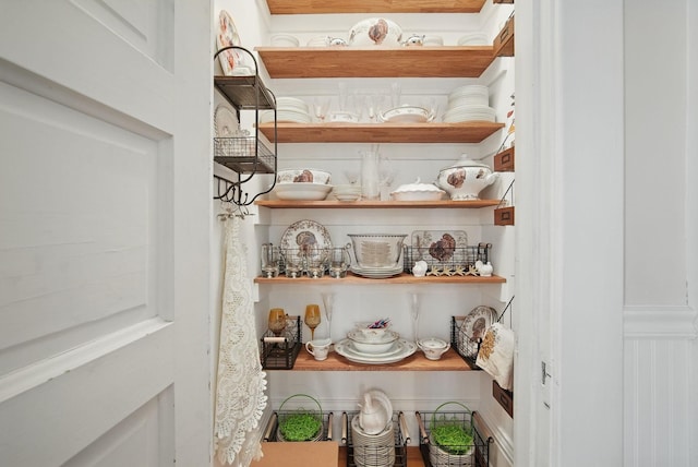 207 Kellogg Ave, Dallas Center, IA 50063 - view of pantry
