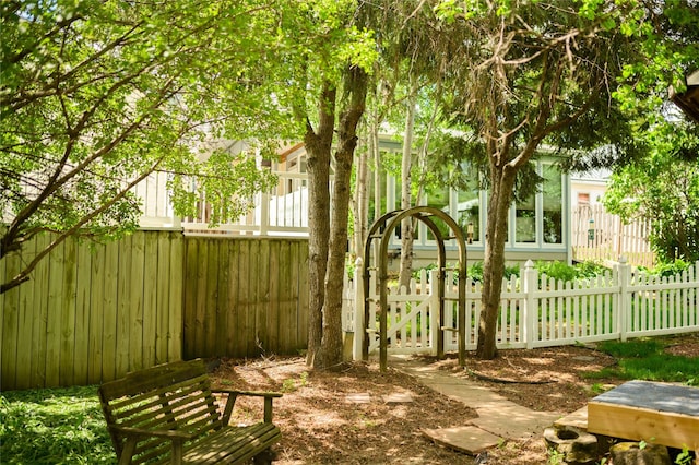 320 E 3rd St S, Newton, IA 50208 - fenced yard with a gate