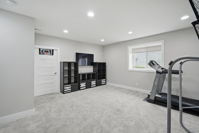 16202 Brookview Dr, Urbandale, IA 50323 - workout area with baseboards, recessed lighting, and carpet