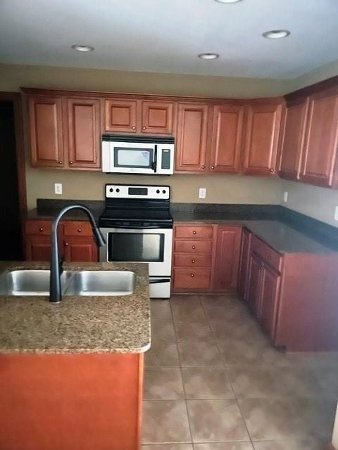 126 SW 36th Ln, Ankeny, IA 50023 - photo 2