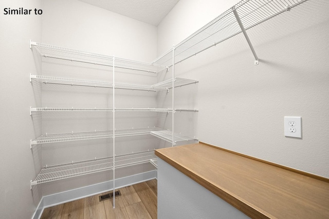 2228 Green Leaf Cir, Norwalk, IA 50211 - view of pantry