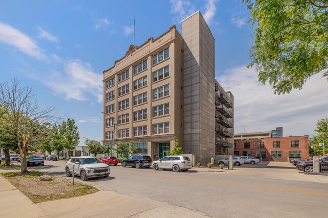 112 11th St Unit 506, Des Moines, IA 50309 - view of building exterior