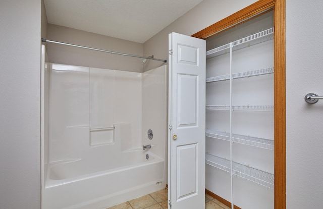 6200 Ep True Pkwy Unit 601, West Des Moines, IA 50266 - full bathroom featuring tub / shower combination and tile patterned flooring