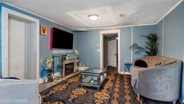 124 E Olinda Ave, Des Moines, IA 50315 - photo 2