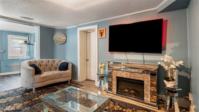 124 E Olinda Ave, Des Moines, IA 50315 - photo 5