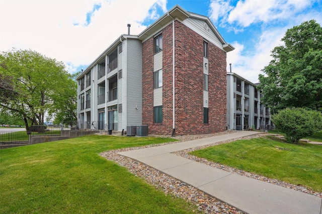 4829 86th St Unit 6, Urbandale, IA 50322 - view of property with central air condition unit