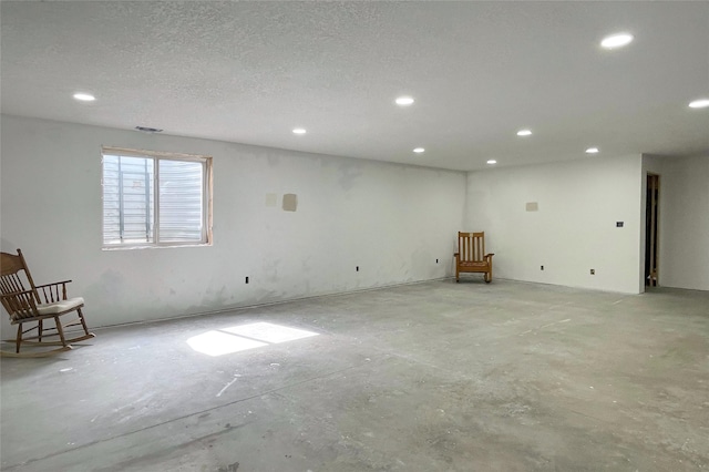 1932 Strauss Ave, Adel, IA 50003 - below grade area featuring recessed lighting