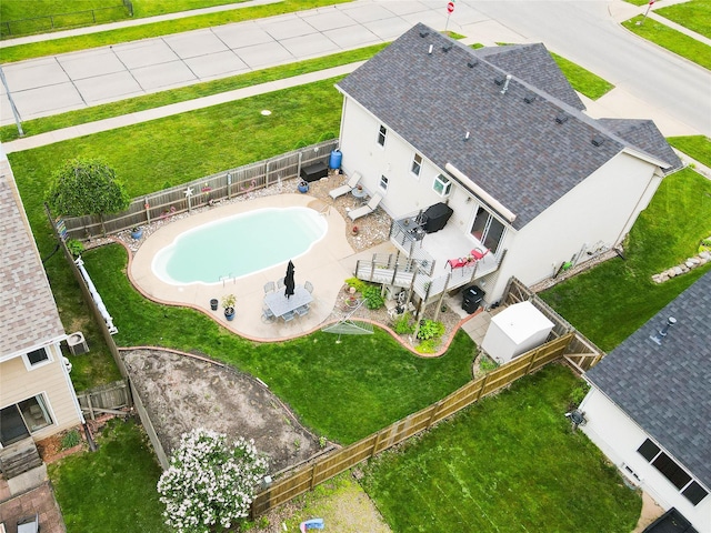 704 13th St SE, Altoona, IA 50009 - aerial view of property and surrounding area with a pool area