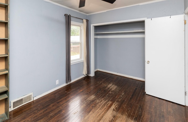 4101 Muskogee Ave, Des Moines, IA 50312 - unfurnished bedroom with wood-type flooring, ornamental molding, a closet, baseboards, and ceiling fan