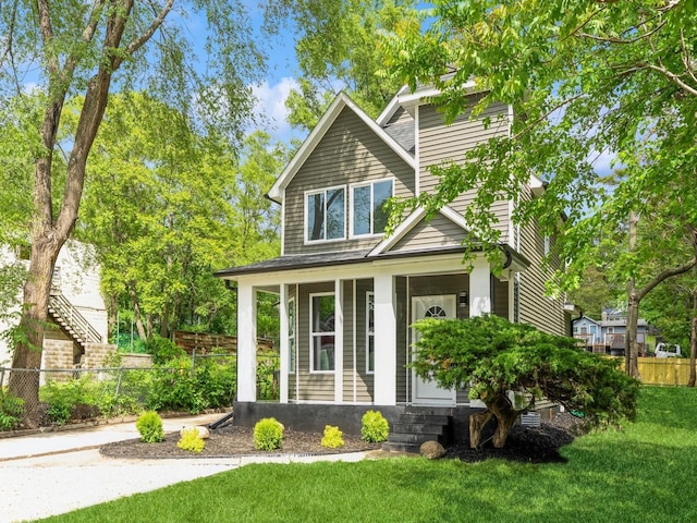 2917 2nd Ave, Des Moines, IA 50313 - view of front facade with covered porch