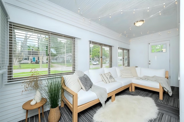 2409 45th St, Des Moines, IA 50310 - view of living room