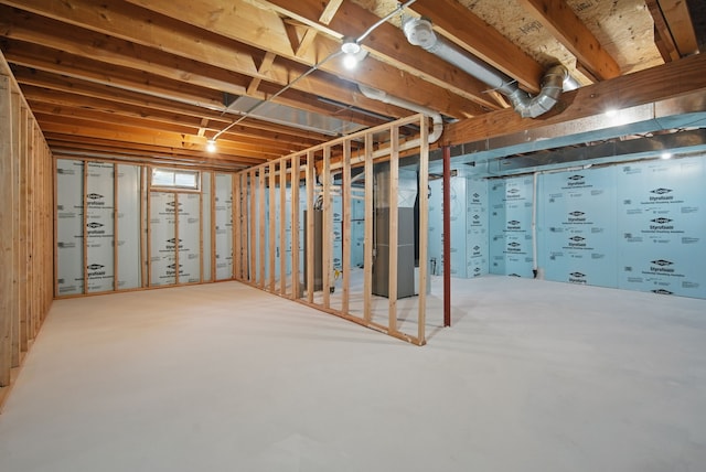 6173 Pommel Pl, West Des Moines, IA 50266 - unfinished below grade area with heating unit