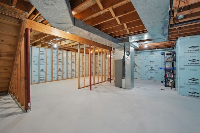 6173 Pommel Pl, West Des Moines, IA 50266 - unfinished below grade area with heating unit