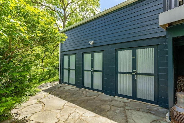 2740 Forest Dr, Des Moines, IA 50312 - view of outdoor structure