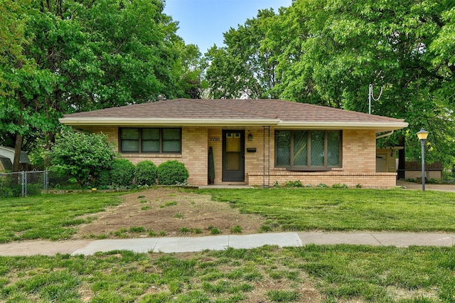 2700 Dosh Rd, Des Moines, IA 50310 - single story home with brick siding