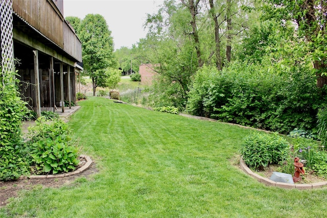 730 Kitterman Cir, Norwalk, IA 50211 - view of green lawn